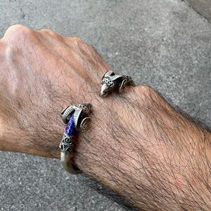 Vintage Zodiac 925 Sterling Silver Double Head Ram Blue Enameled Hinged Bracelet